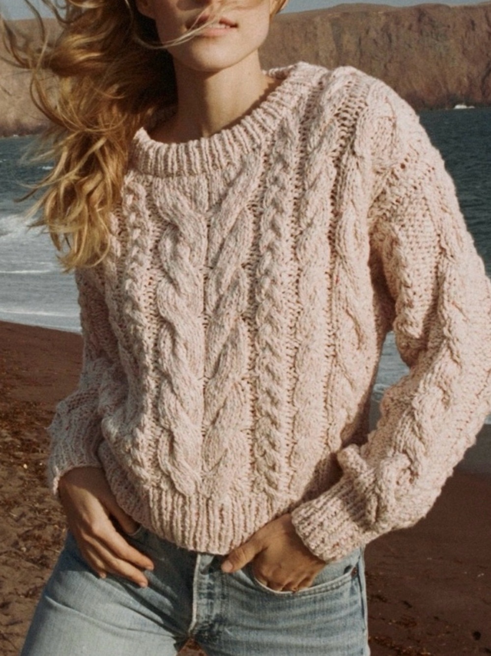 Down Bee cable kit crop sweater in Pink Cloud. Size XS/S